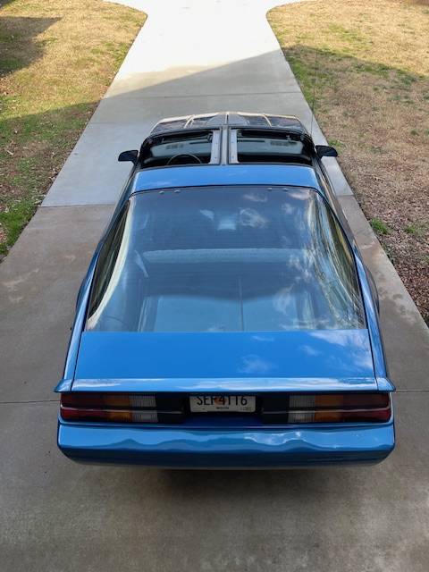 Chevrolet-camaro-z28-1983-blue-10
