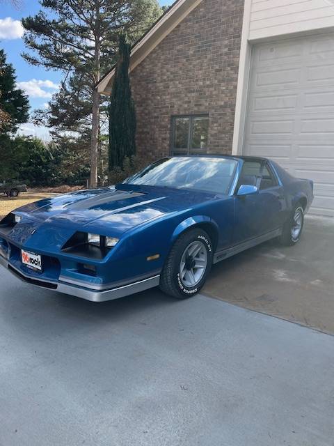 Chevrolet-camaro-z28-1983-blue-4