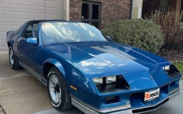 Chevrolet-camaro-z28-1983-blue-6