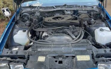 Chevrolet-camaro-z28-1983-blue-8