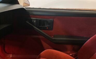 Chevrolet-camaro-z28-1986-red-11