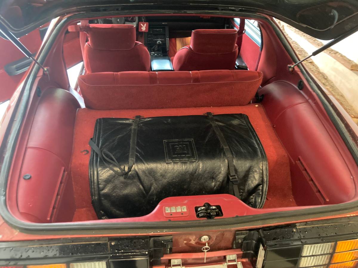 Chevrolet-camaro-z28-1986-red-8