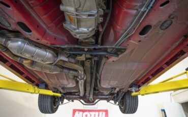 Chevrolet-camaro-z28-1991-red-14