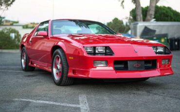Chevrolet-camaro-z28-1991-red-17
