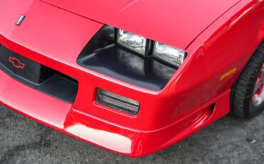 Chevrolet-camaro-z28-1991-red-3
