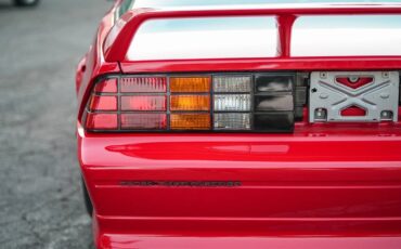Chevrolet-camaro-z28-1991-red-4