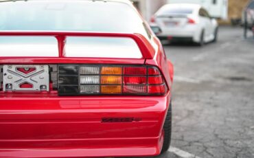 Chevrolet-camaro-z28-1991-red-5