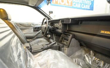 Chevrolet-camaro-z28-1991-red-7