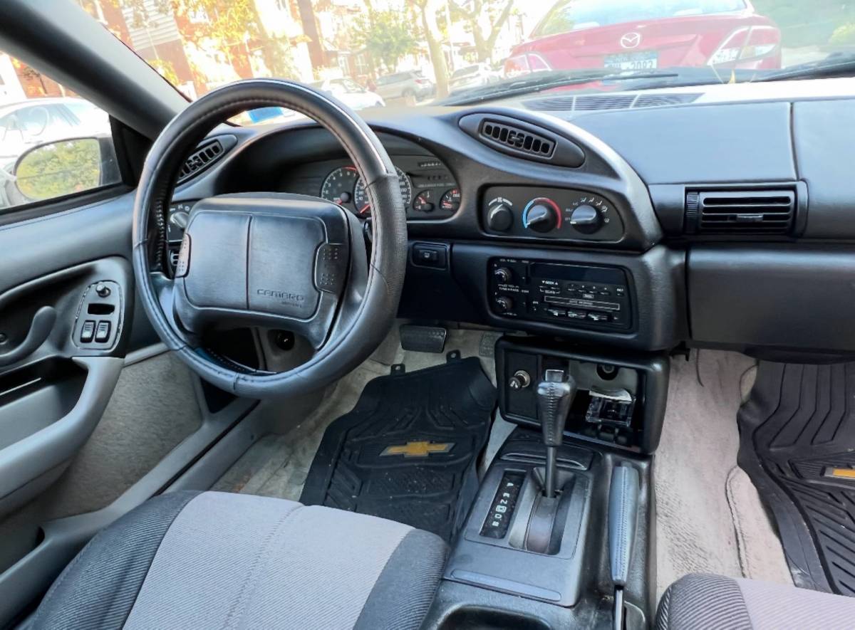 Chevrolet-camaro-z28-1994-blue-10