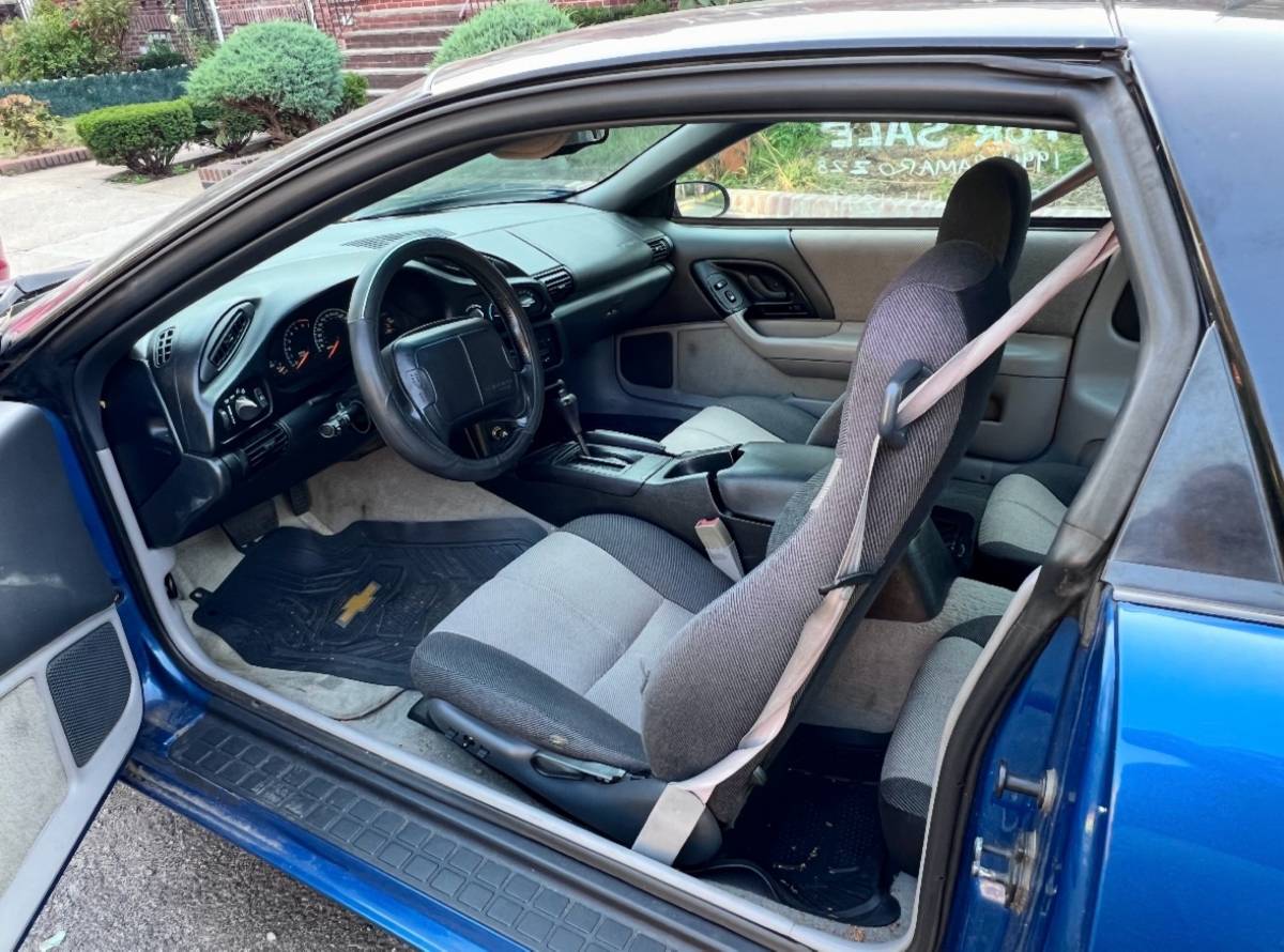 Chevrolet-camaro-z28-1994-blue-8