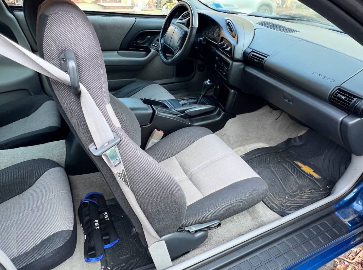 Chevrolet-camaro-z28-1994-blue-9