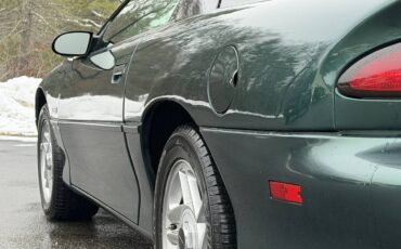 Chevrolet-camaro-z28-1994-green-11