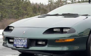 Chevrolet-camaro-z28-1994-green-12