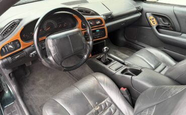 Chevrolet-camaro-z28-1994-green-15