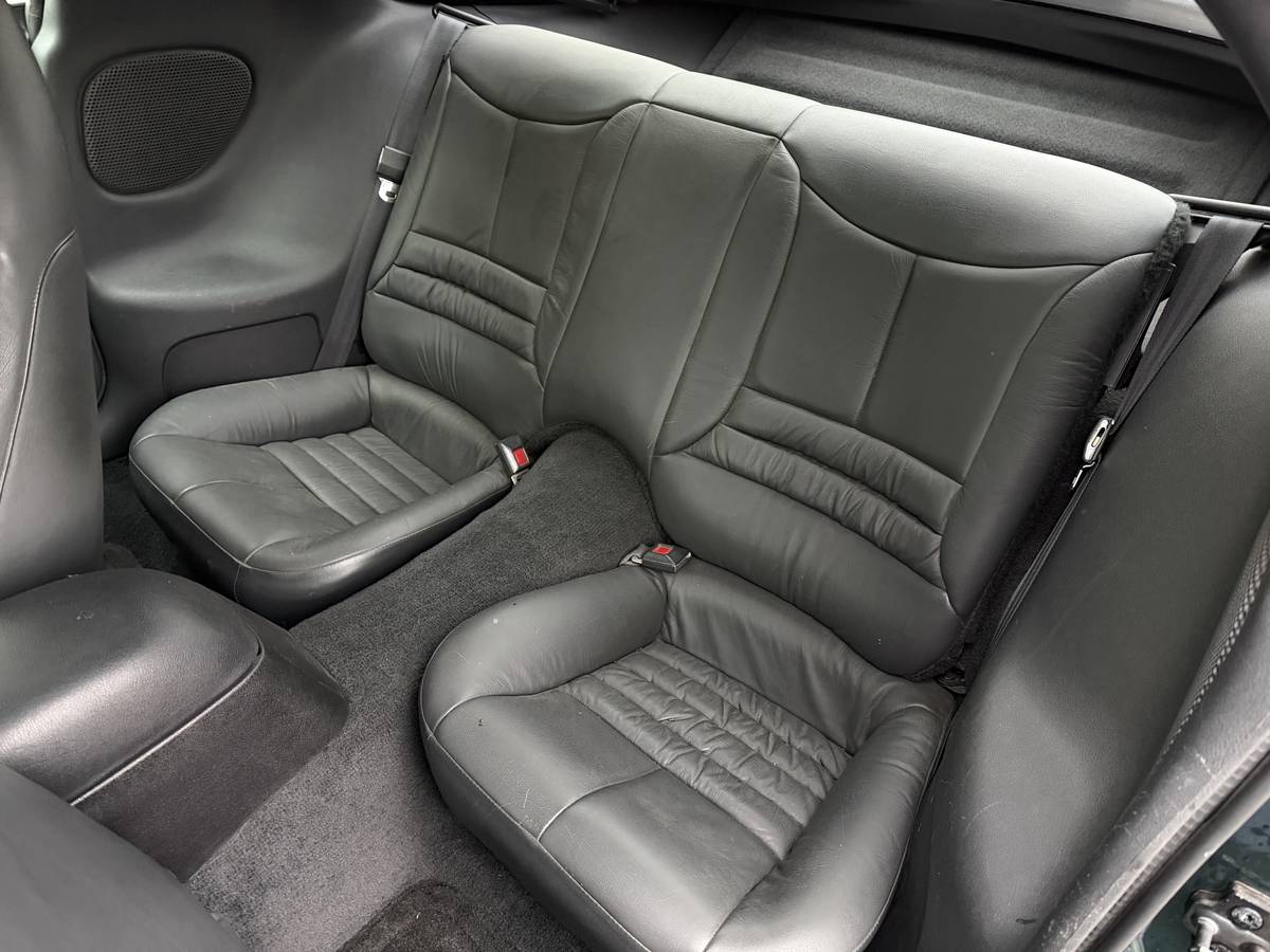 Chevrolet-camaro-z28-1994-green-16