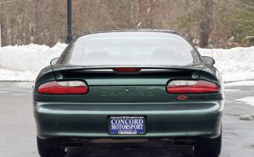 Chevrolet-camaro-z28-1994-green-2
