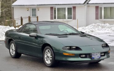 Chevrolet-camaro-z28-1994-green-3