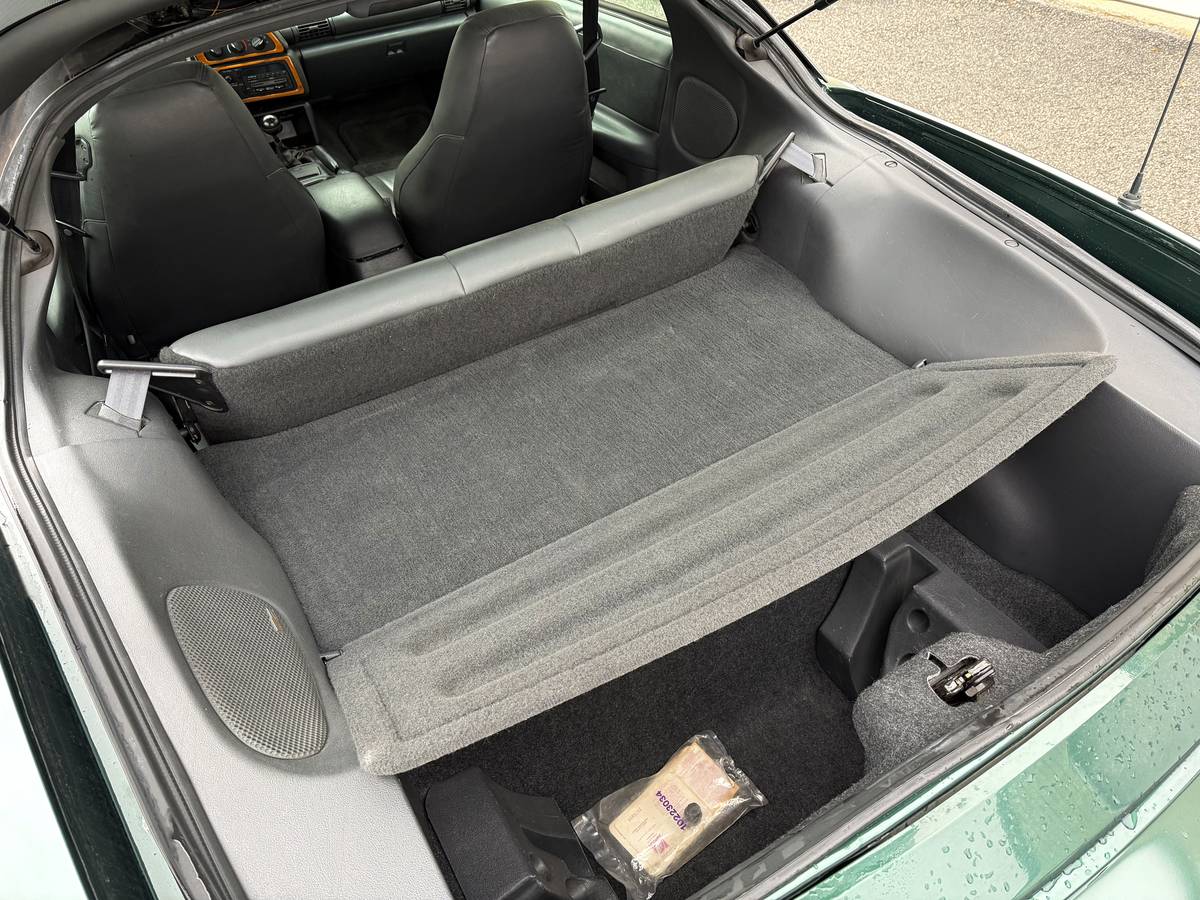 Chevrolet-camaro-z28-1994-green-7