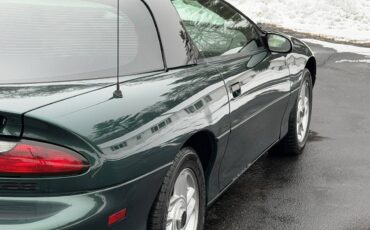 Chevrolet-camaro-z28-1994-green-8