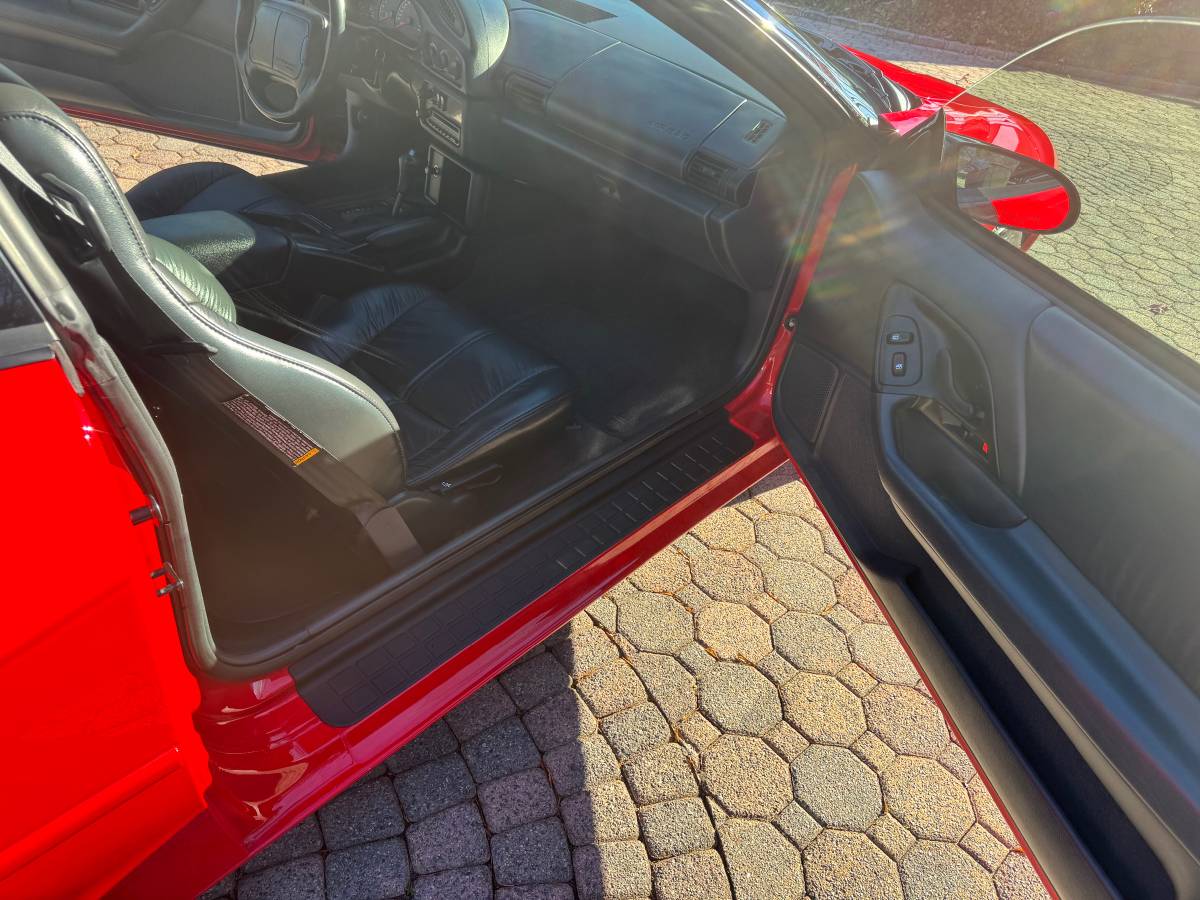 Chevrolet-camaro-z28-1994-red-11