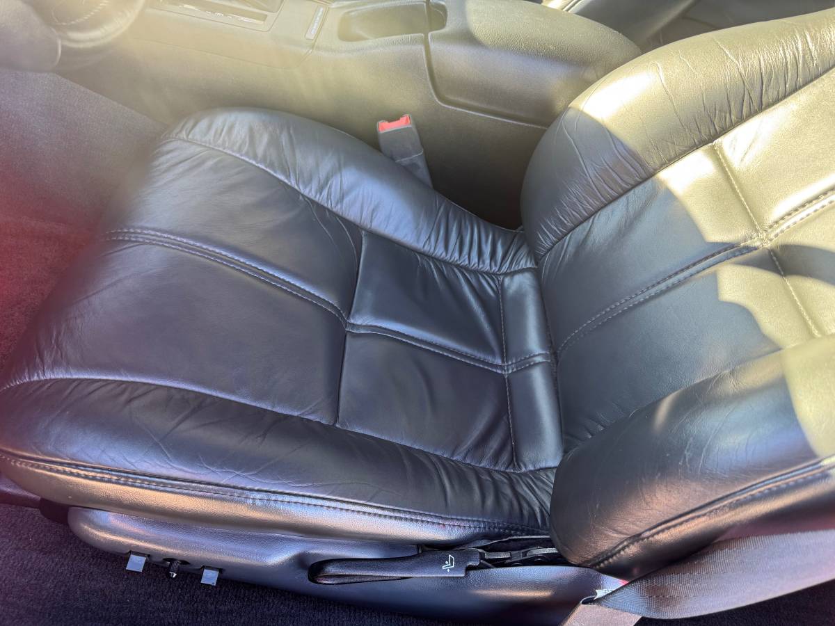 Chevrolet-camaro-z28-1994-red-16