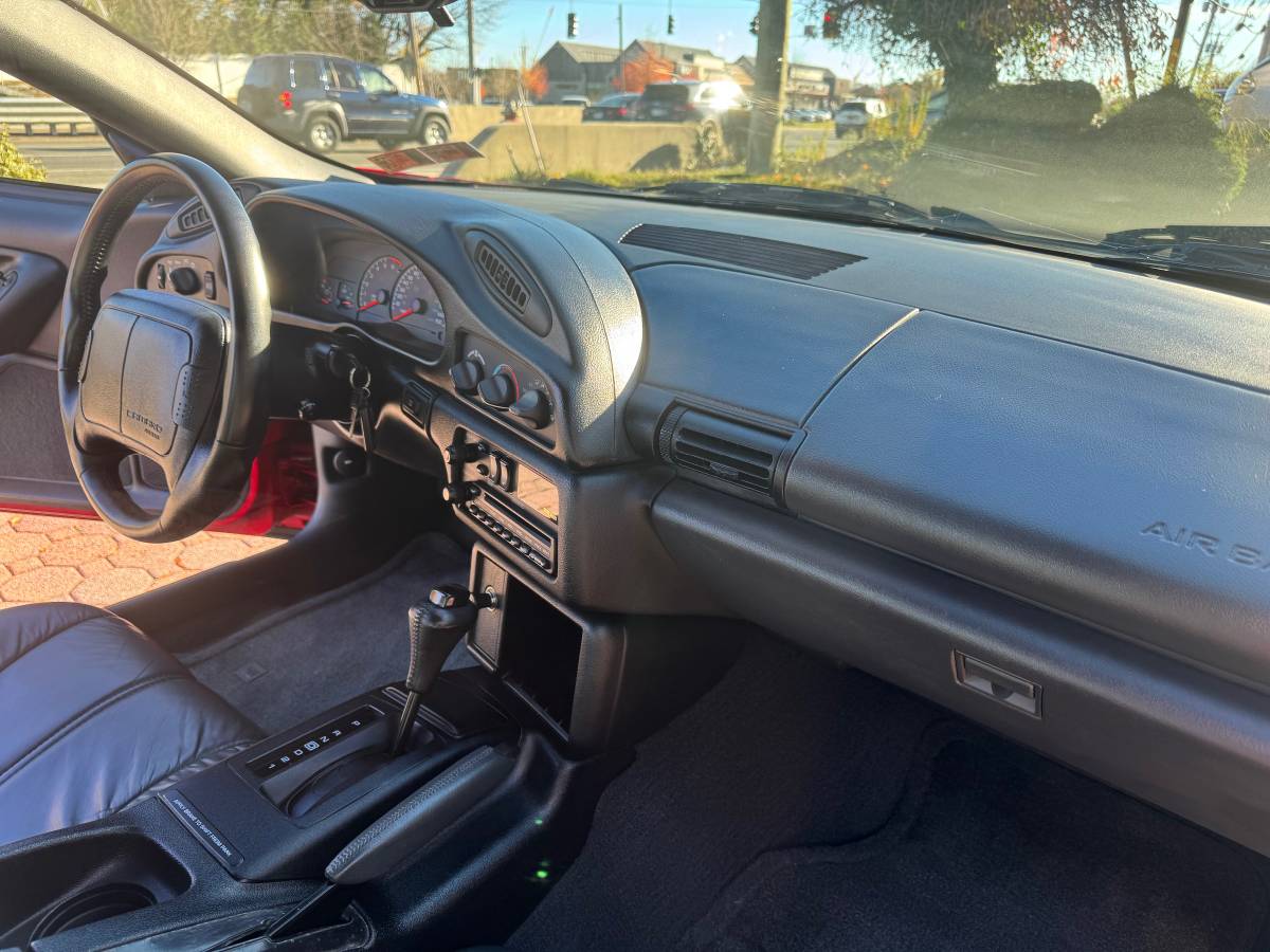 Chevrolet-camaro-z28-1994-red-20