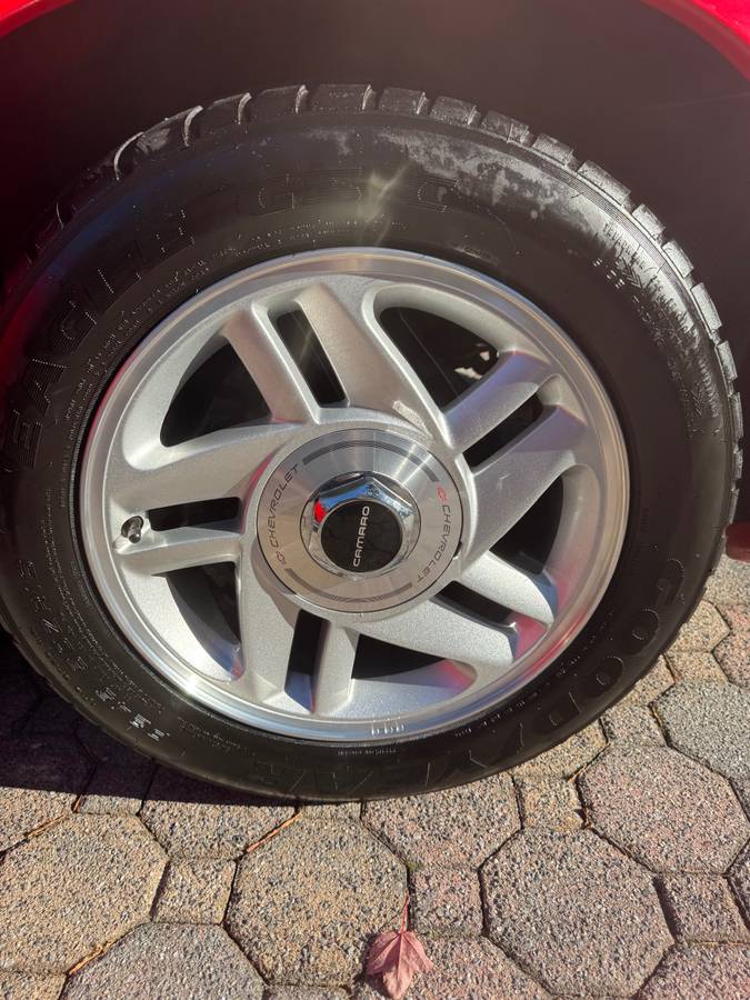 Chevrolet-camaro-z28-1994-red-23