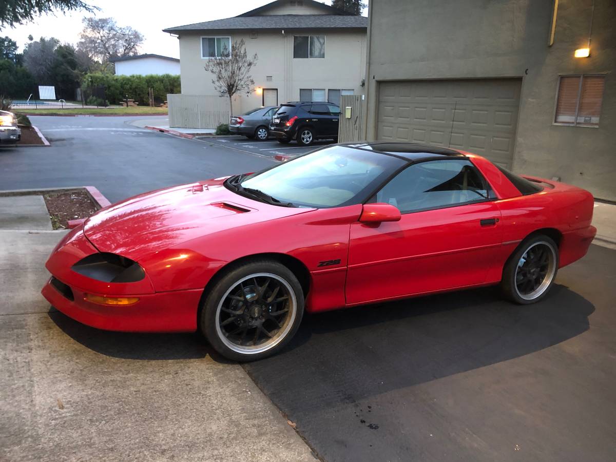 Chevrolet-camaro-z28-1996-red-13