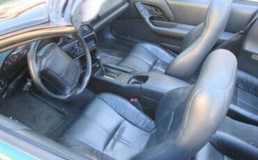 Chevrolet-camaro-z28-convertible-1995-custom-11