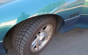 Chevrolet-camaro-z28-convertible-1995-custom-17