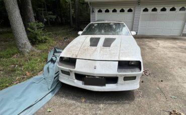 Chevrolet-camaro-z28-t-top-1987-white-1