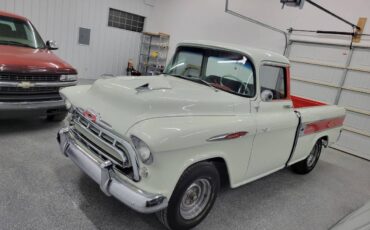 Chevrolet-cameo-1955-7