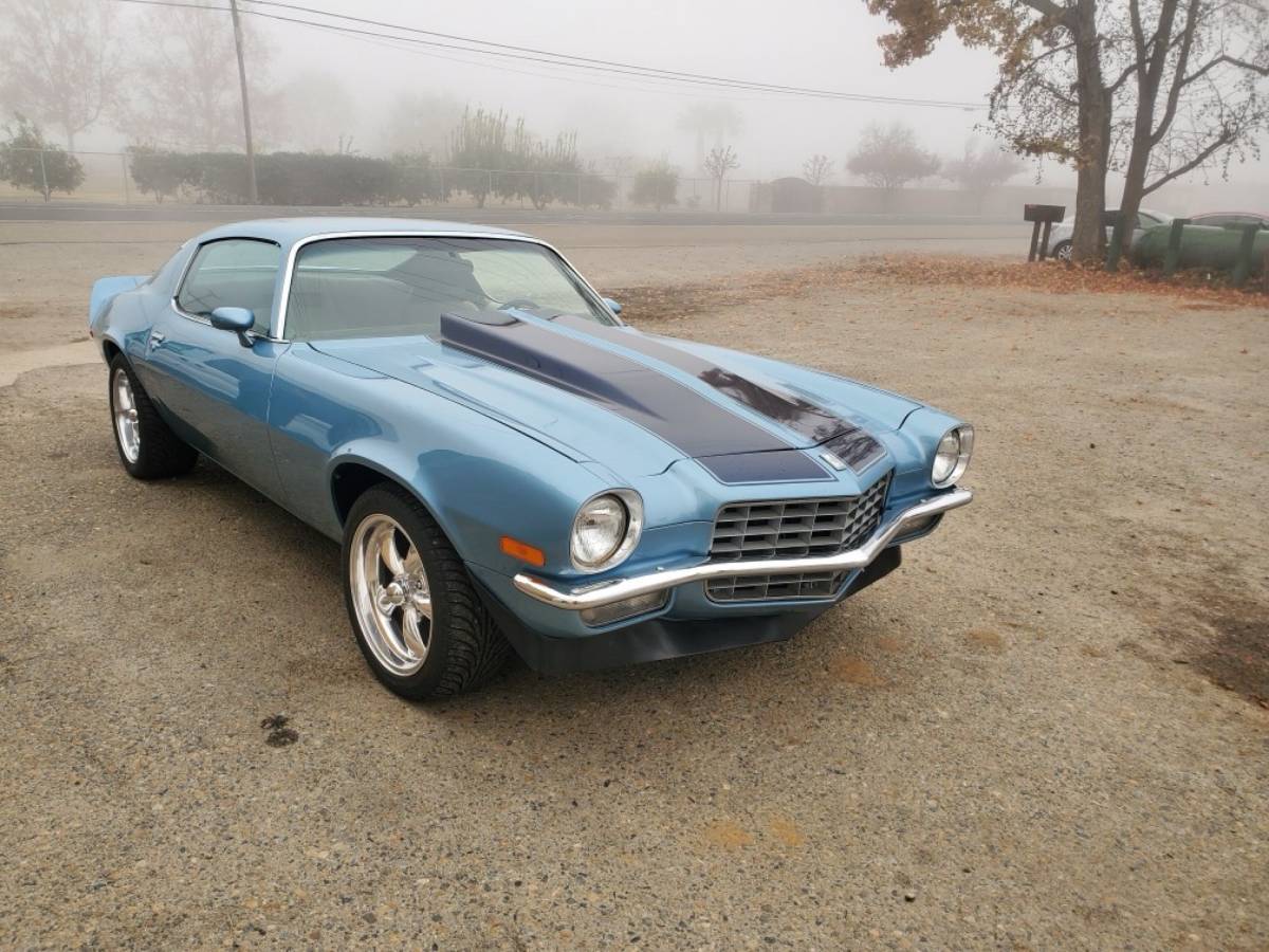 Chevrolet-camero-1973-blue-3