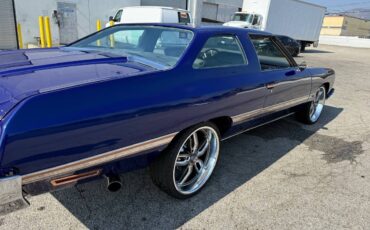 Chevrolet-caprice-1974-blue