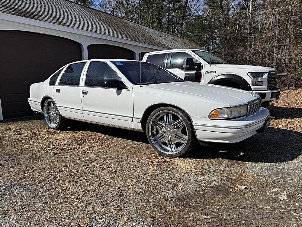 Chevrolet-caprice-1996-white-55