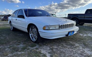 Chevrolet-caprice-1996-white-81