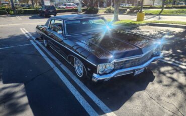 Chevrolet-caprice-classic-1970-purple-2