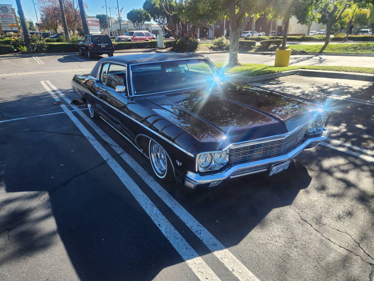 Chevrolet-caprice-classic-1970-purple-2