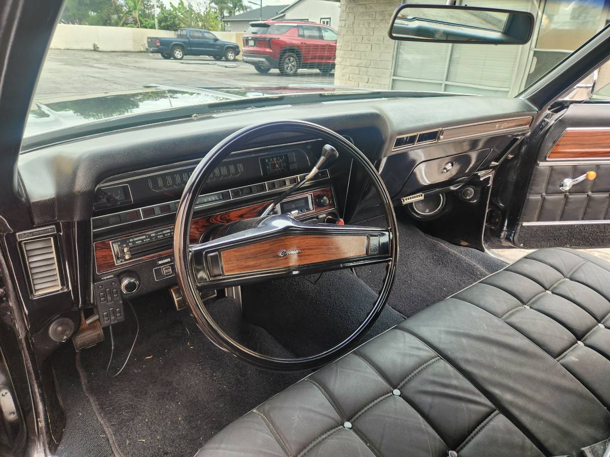 Chevrolet-caprice-classic-1970-purple-6