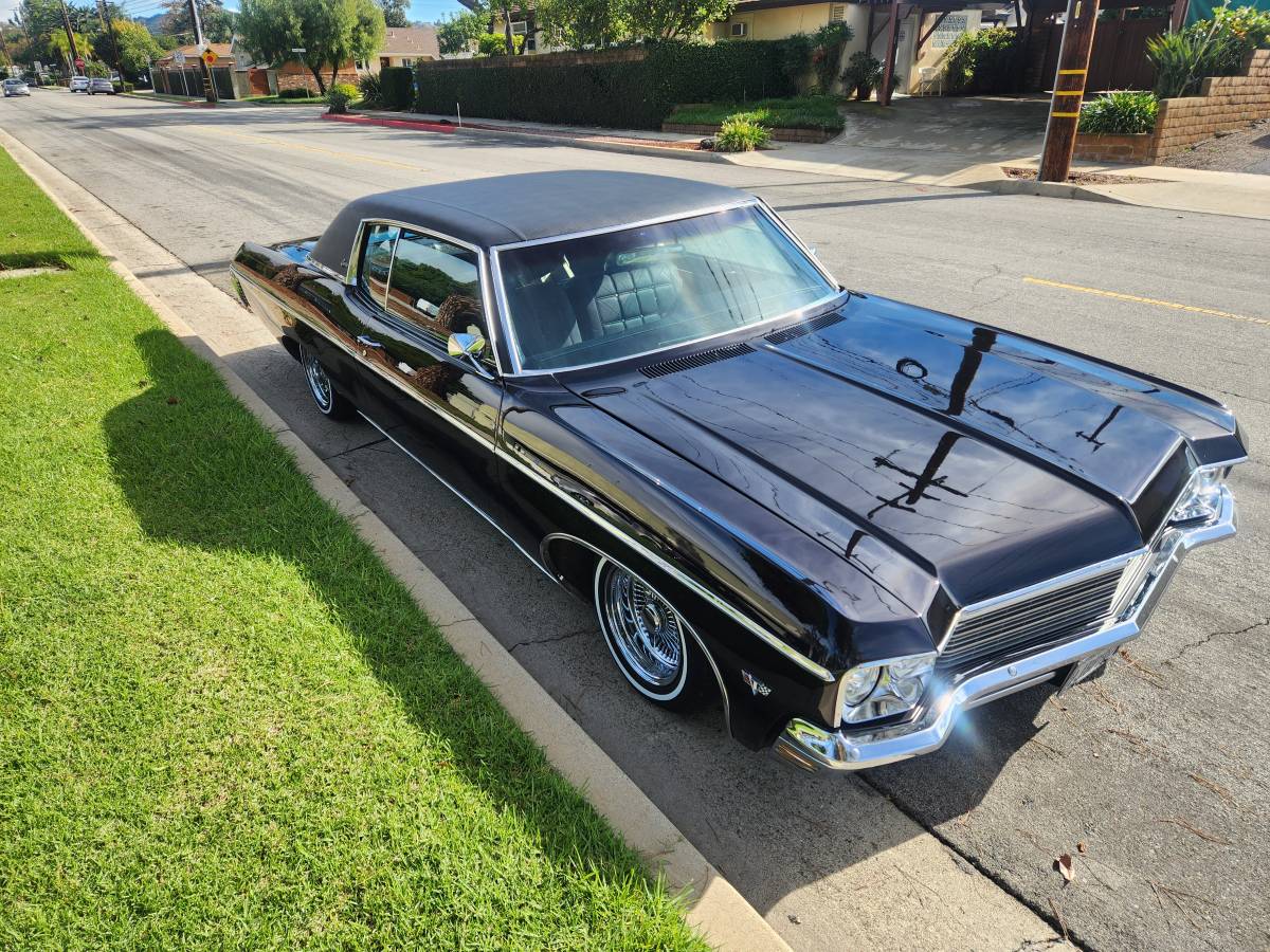 Chevrolet-caprice-classic-1970-purple-9