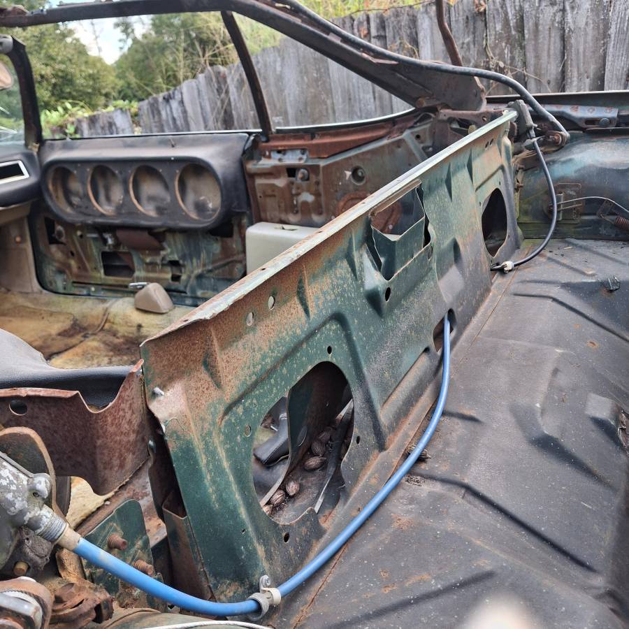 Chevrolet-caprice-classic-1975-green-13