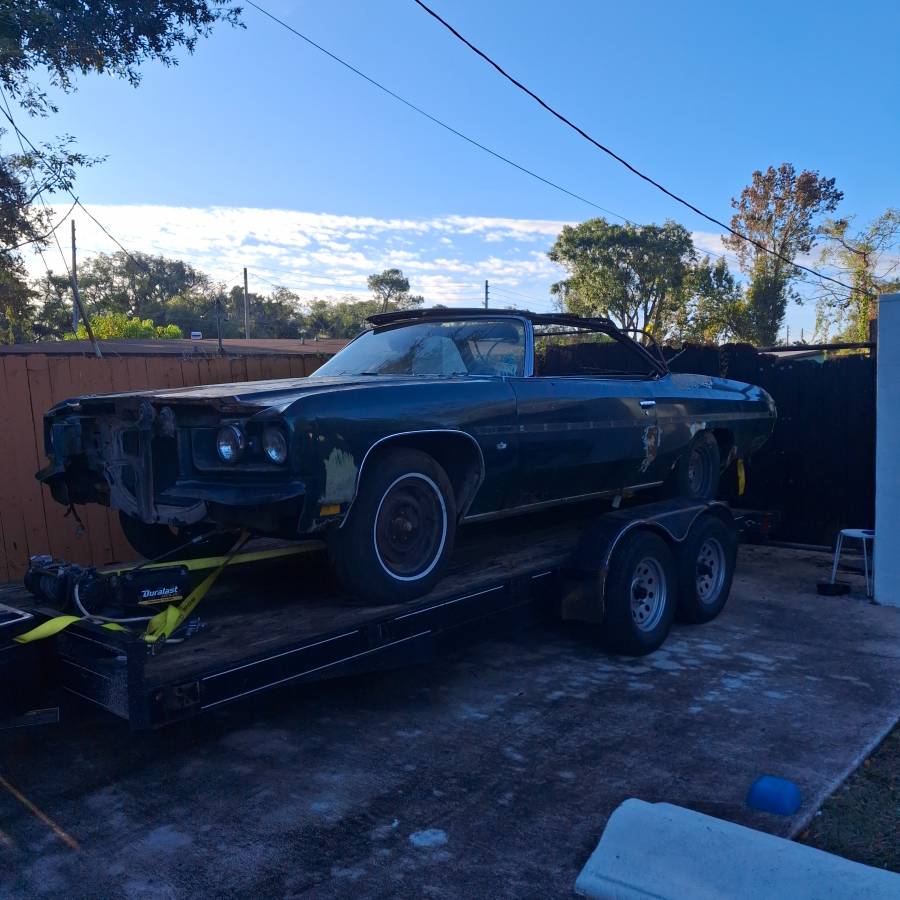 Chevrolet-caprice-classic-1975-green