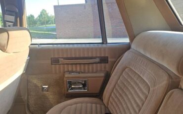 Chevrolet-caprice-classic-1988-custom-13