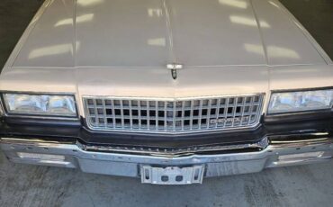 Chevrolet-caprice-classic-1988-custom