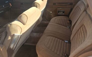 Chevrolet-caprice-classic-1988-custom-9