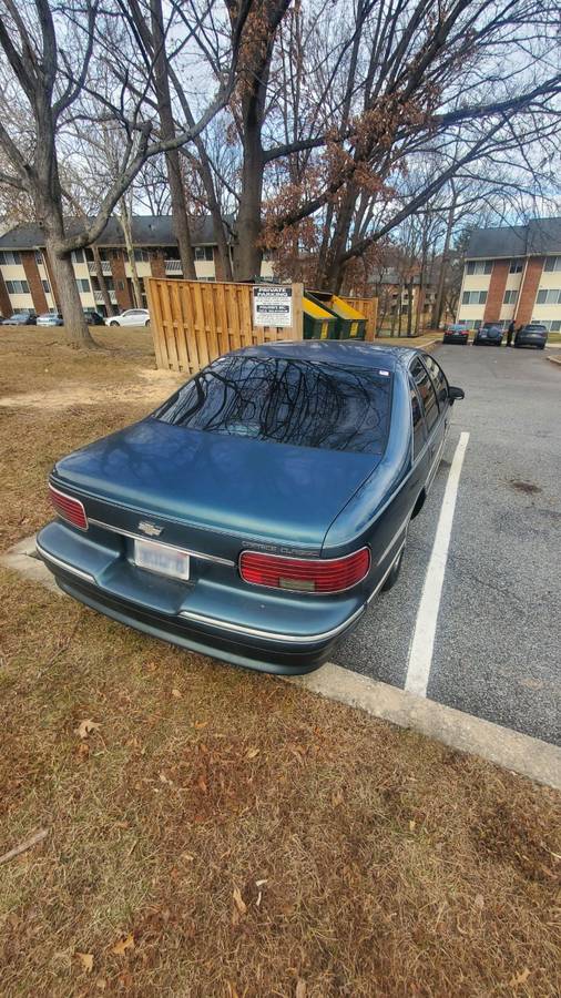 Chevrolet-caprice-classic-1993-blue-9