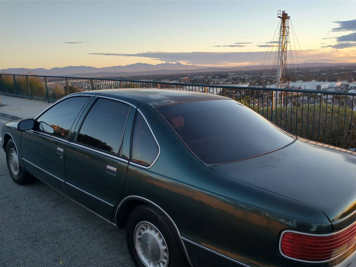 Chevrolet-caprice-classic-1995-green-4