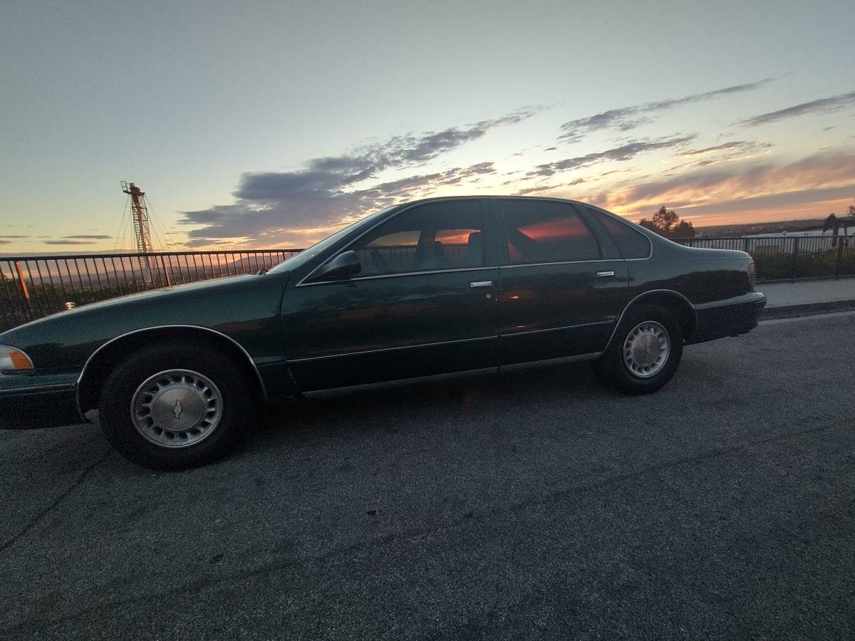 Chevrolet-caprice-classic-1995-green-6