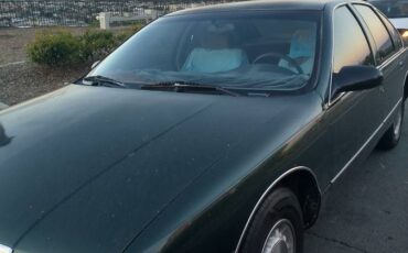 Chevrolet-caprice-classic-1995-green-8