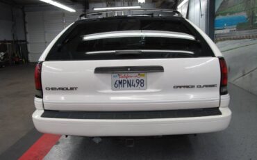 Chevrolet-caprice-classic-wagon-1993-white-11